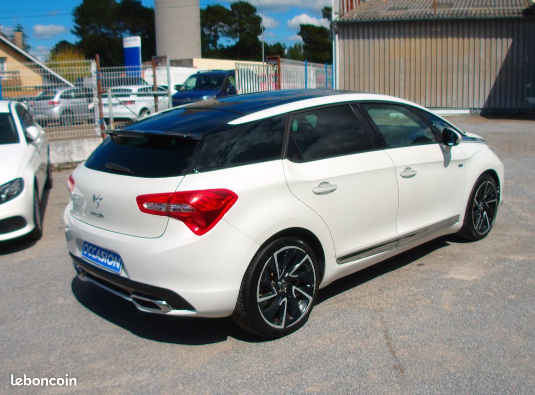 CITROEN DS5 HYBRID4 SPORT CHIC ETG6 200ch 4WD (image 2)
