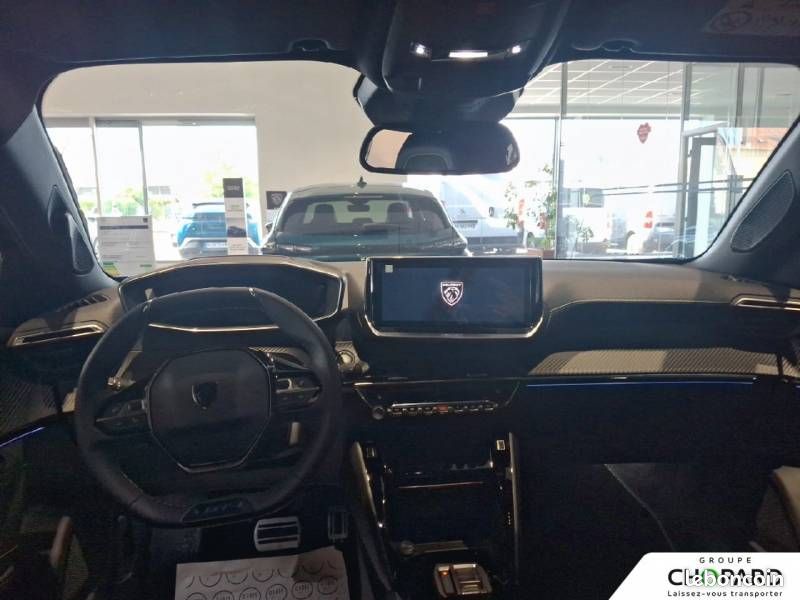 Peugeot 2008 Hybrid 145 e-DCS6 GT Exclusive (image 15)