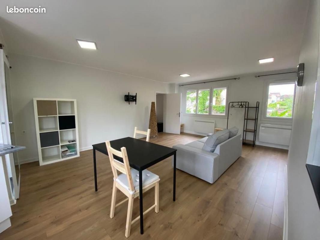 Appartement 2 pièces 42 m² · à Castres · 42 m² · 478 €/mois