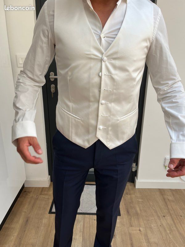 Ensemble costume bleu Hugo boss avec étiquette Vêtements