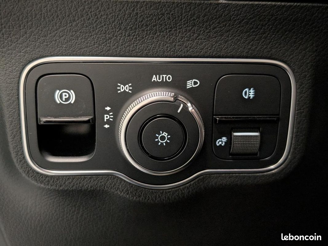 MERCEDES GLA 200 1.3 165 Progressive Line 7G-DCT (image 8)