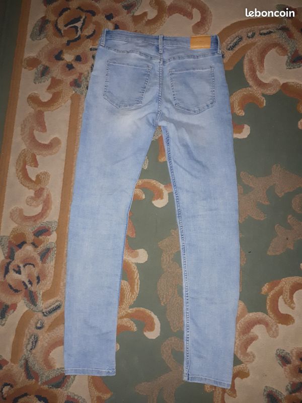 Jean's Zara skinny fit 10-11 ans (image 2)