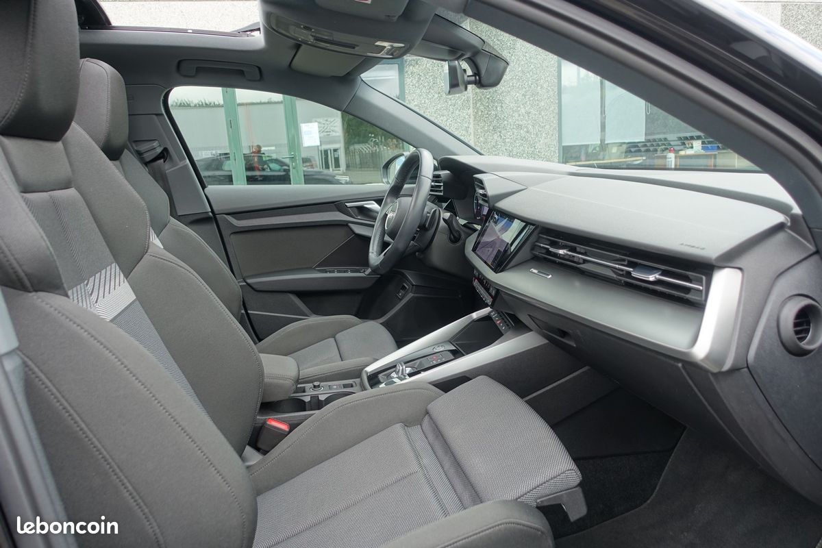 A3 Sportback 40 Tfsi e S-Tronic 204ch Hybride Rechargeable Virtual cockpit/Toit ouvrant/Sièges sport Chauffant/Grd Gps europe/Caméra/Full LED/Carplay/1*Main/Garantie 12 mois (image 5)
