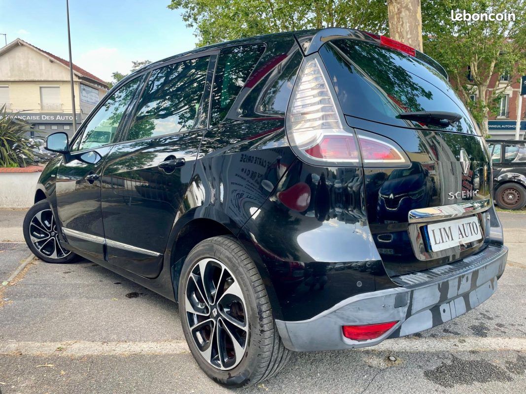 RENAULT SCENIC III 1.5 dCi 110 BOSE EDC (image 2)
