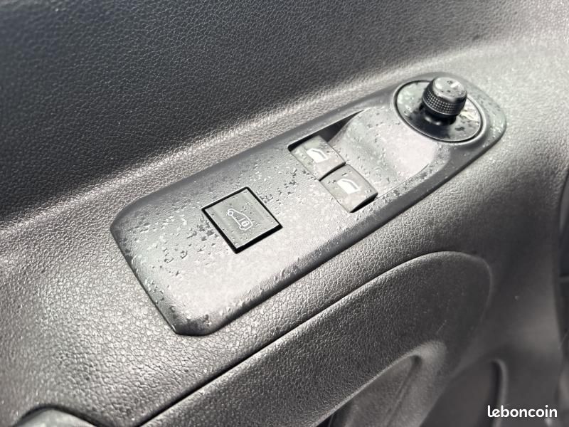 Citroen Berlingo Van M 650kg BlueHDi 100 Cabine Extenso 3 places Pack Driver Connect / GALLERIE / 12 (image 10)