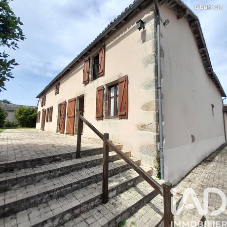 Maison 12 pièces 230 m²