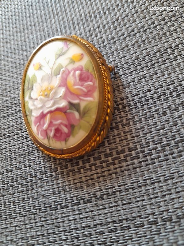 Broche Ancienne Vintage Française Des Années 60 - Occasion - Métal, Style Rétro