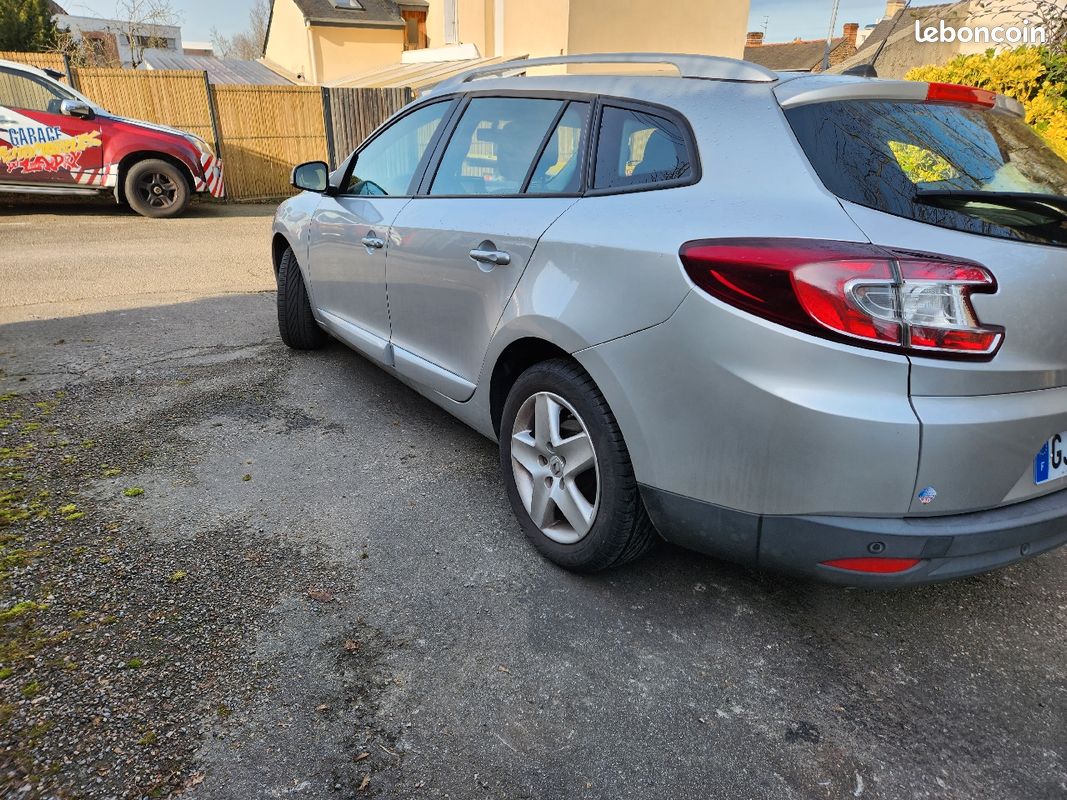 Renault megane 3 lll estade break 95 cv 129900 km évolutif (image 4)