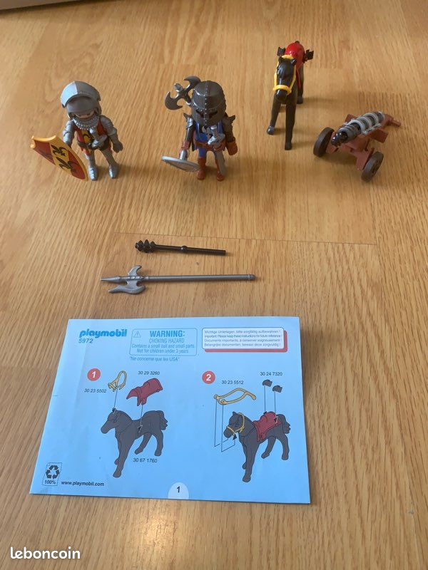Lot de 11 personnages playmobil + accessoires + cheval