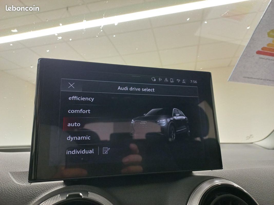 AUDI Q2 35 TFSI 150 S tronic 7 S line (image 29)
