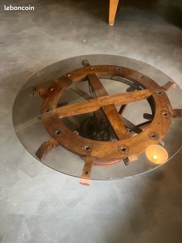 Table basse pièce unique ancien rouage en bois (image 2)