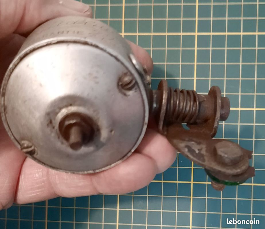Lot De Dynamos Pour Vélo Ancien - Pièces Collection Randonneuse Eroica