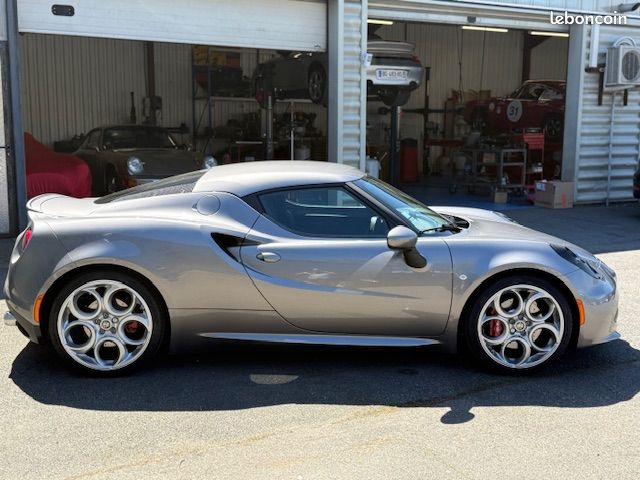 Alfa Romeo 4C 1.75 TBI 240CV STANDARD EDITION (image 5)