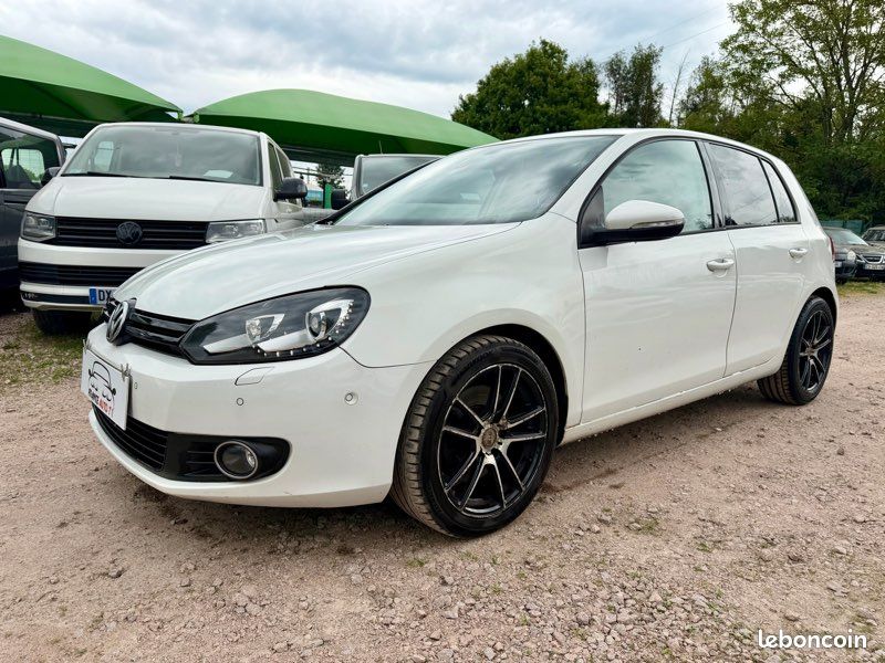 Volkswagen golf 6 1.4l tsi 160cv finition carat 300.000kms 05/2011 phares bi-xenon gps europe ecran tactile camera de recul (image 1)