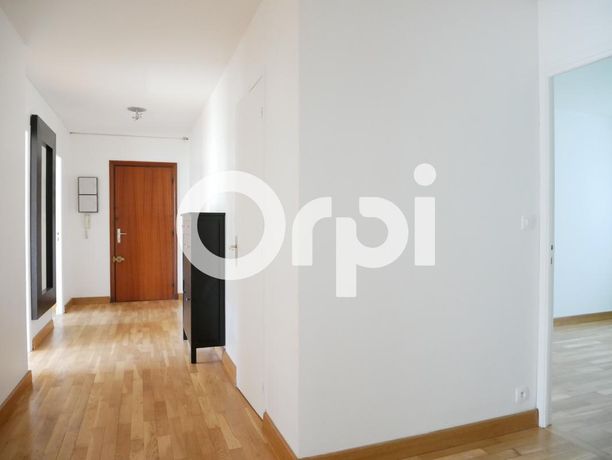 Appartement a louer  - 4 pièce(s) - 80 m2 - Surfyn