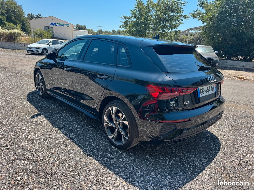 AUDI A3 Sportback 35 TFSI 150ch Mild Hybrid S line S tronic 7 (image 4)