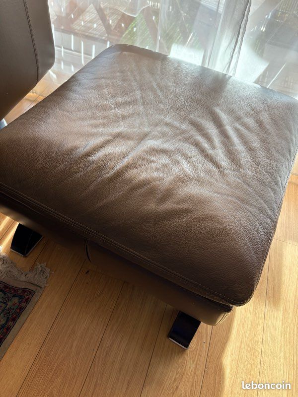 Fauteuil + repose pieds (image 2)