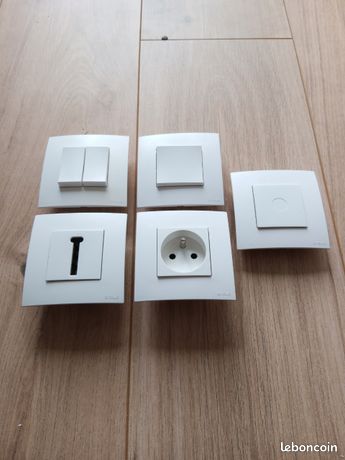Lot De 5 Prises électriques Arnould Espace 60631 - 2P+T à Vis - Neuf Emballé