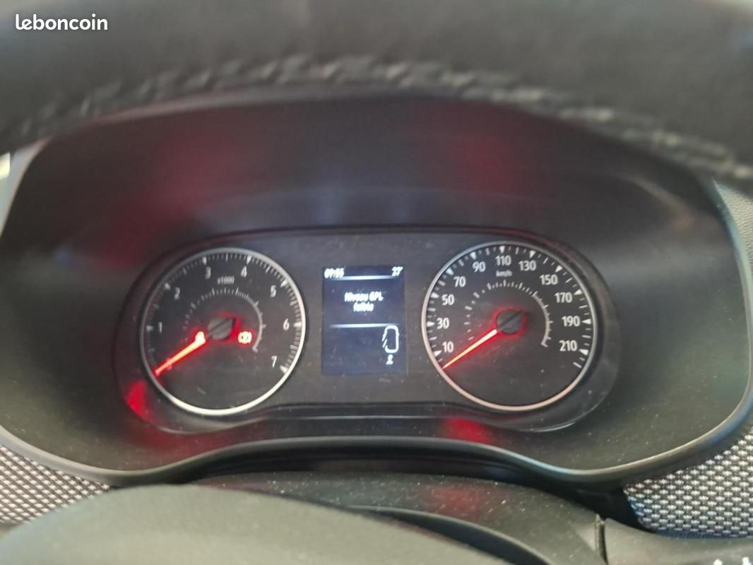 Dacia Sandero ECO-G 100 Stepway Expression (image 12)