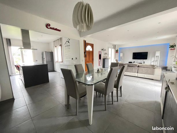 Pavillon 6 pièces 150 m²