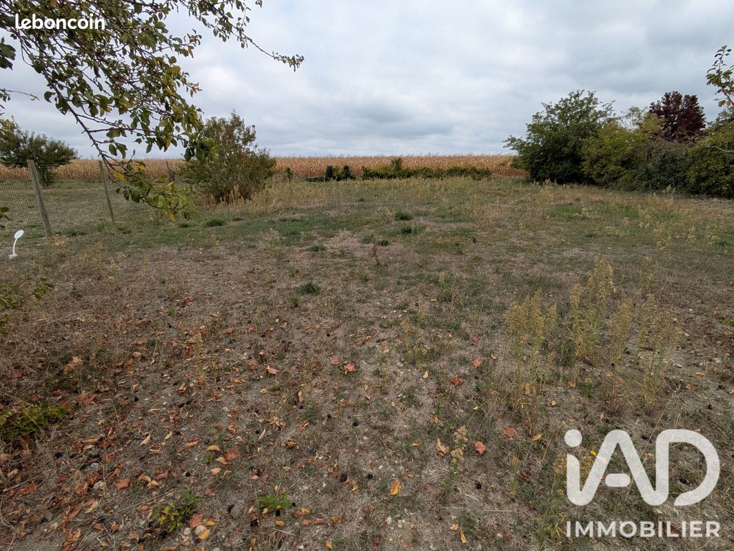 Terrain 758 m² · à Beaufort-en-Anjou · 758 m² · 59 000 €