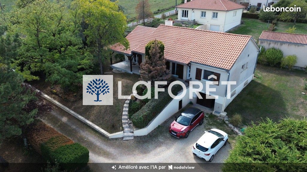Maison 7 pièces 185 m² · à Saint-Loup-Lamairé · 185 m² · 235 000 €