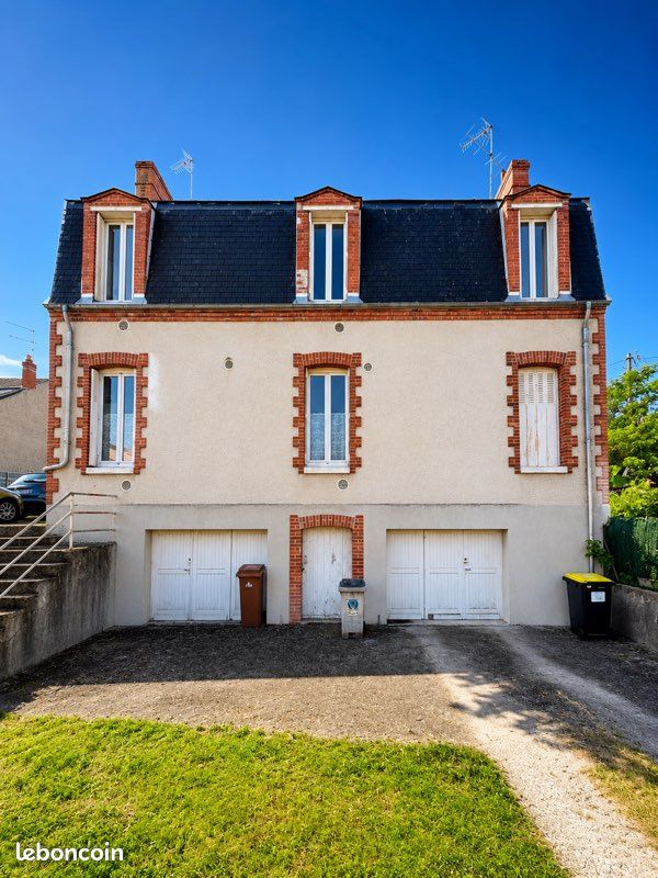 Immeuble 6 pièces 150 m² · à Vierzon · 150 m² · 119 900 €