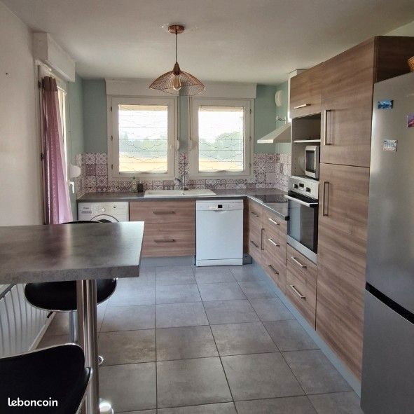 Appartement 3 pièces 72 m² · à Thoiry · 72 m² · 1 550 €