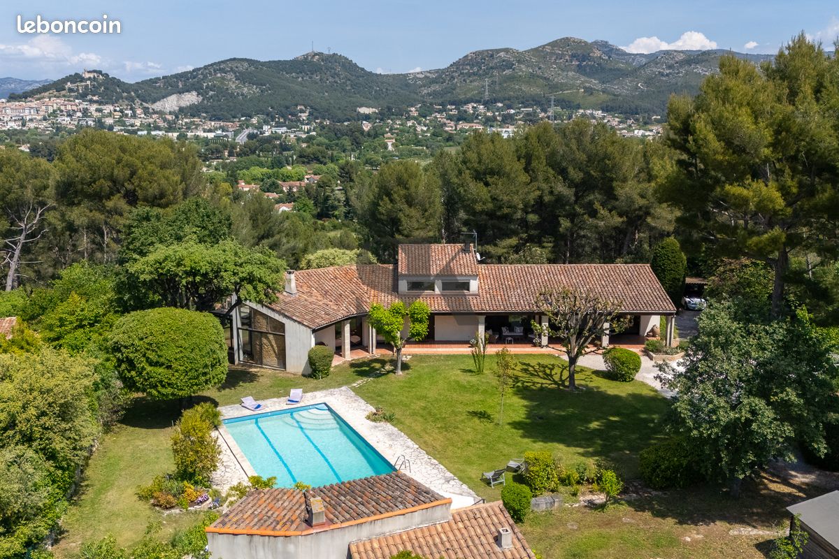 Maison 8 pièces 306 m² · à Allauch · 306 m² · 1 480 000 €