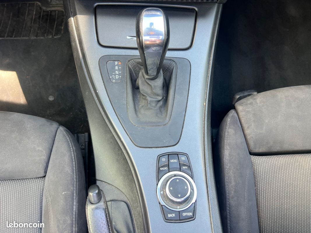 BMW SERIE 3 COUPE E92 LCI 320d 184ch PACK M Steptronic A MOTEUR CHANGE 13 000KM + TOIT OUVRANT (image 20)