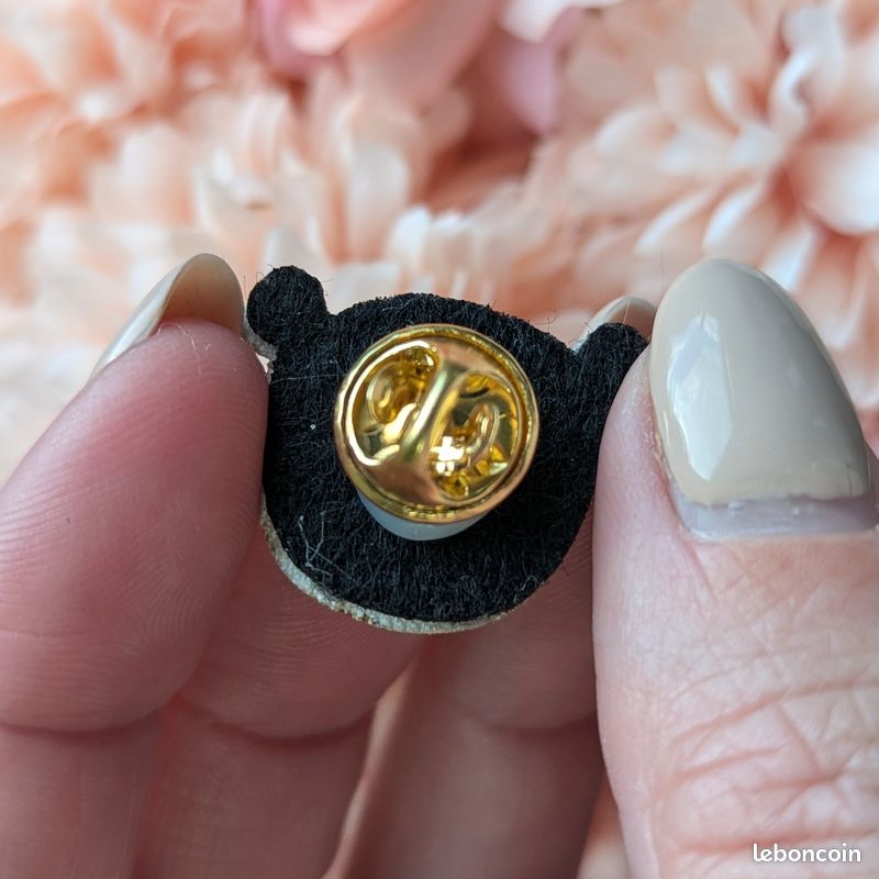 Broche Vintage Léopard - Émail Noir, Yeux Cristaux Rubis, Or, Très Bon état
