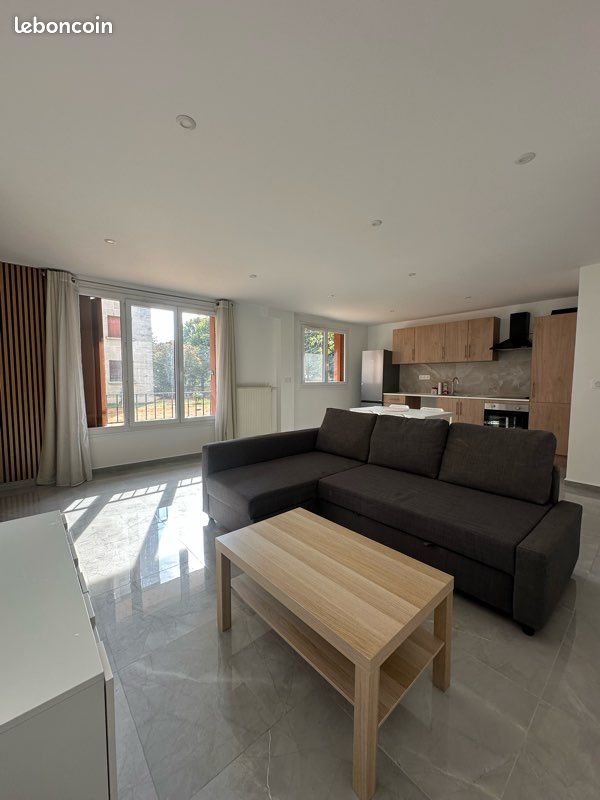 Appartement 2 pièces 50 m² · à Thiais · 50,2 m² · 1 200 €