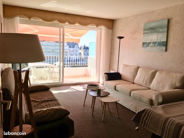 Particulier loue F2 vue mer et port (image 3)