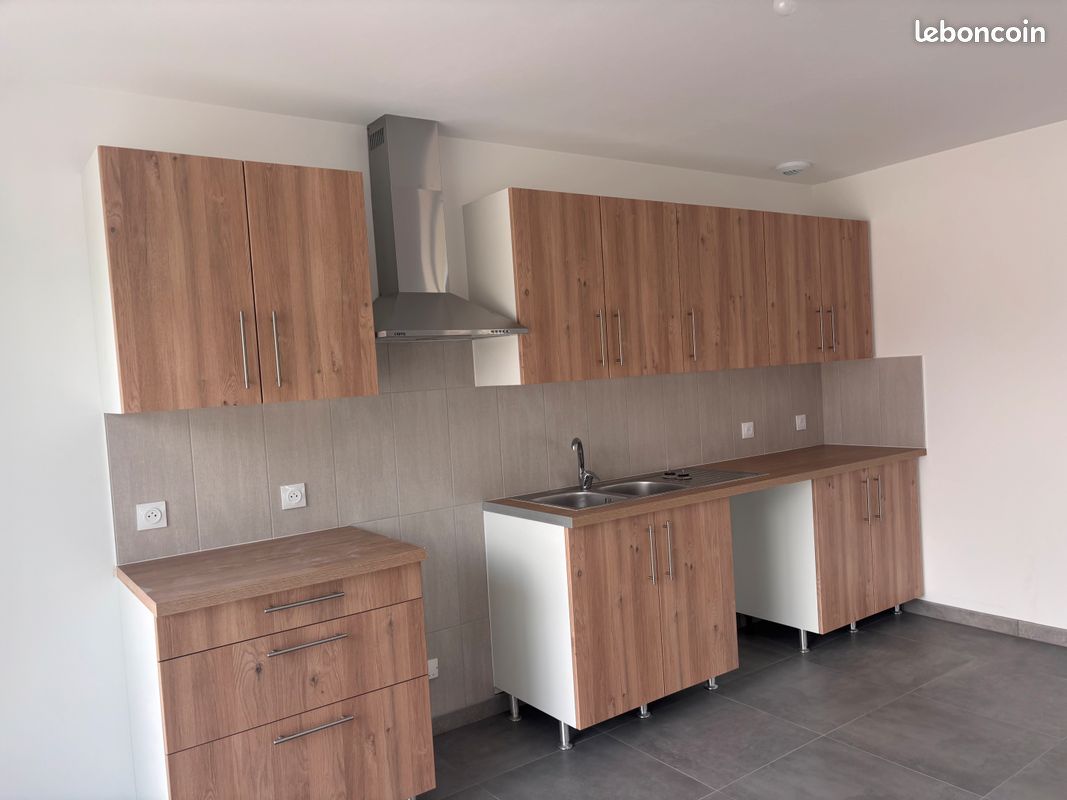 Maison 4 pièces 118 m² · à Surgères · 118 m² · 1 080 €