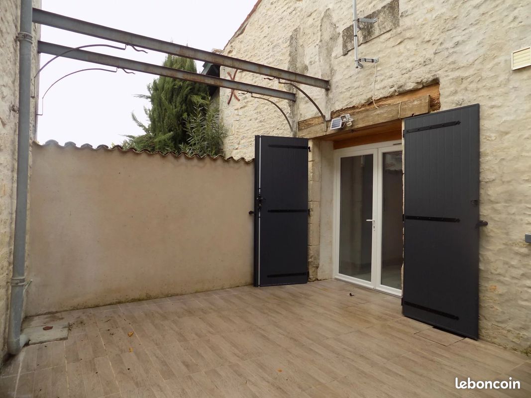 Maison 3 pièces 81 m² · à Frontenay-Rohan-Rohan · 81 m² · 662 €/mois