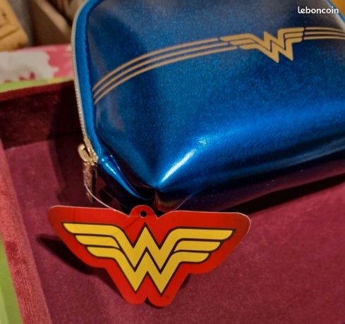 Trousse de maquillage Kiko Wonder-Woman Accessoires Bagagerie