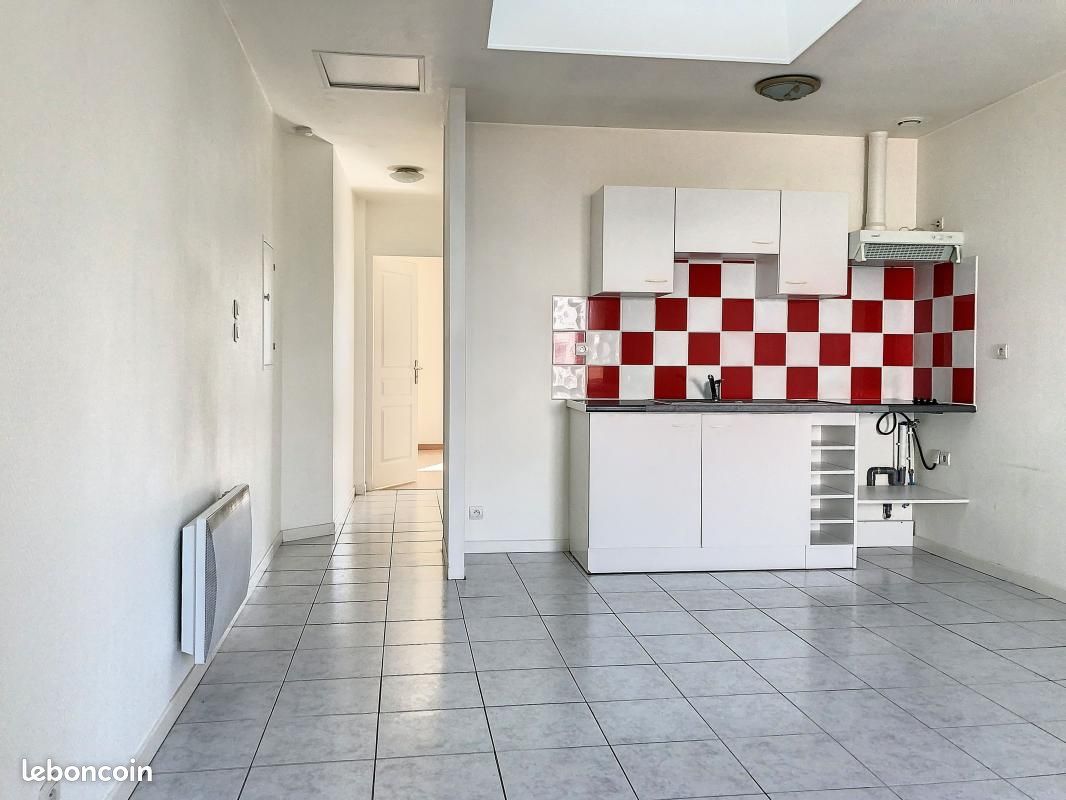Appartement 2 pièces 44 m² - La Rochelle 17000 (image principale 1)
