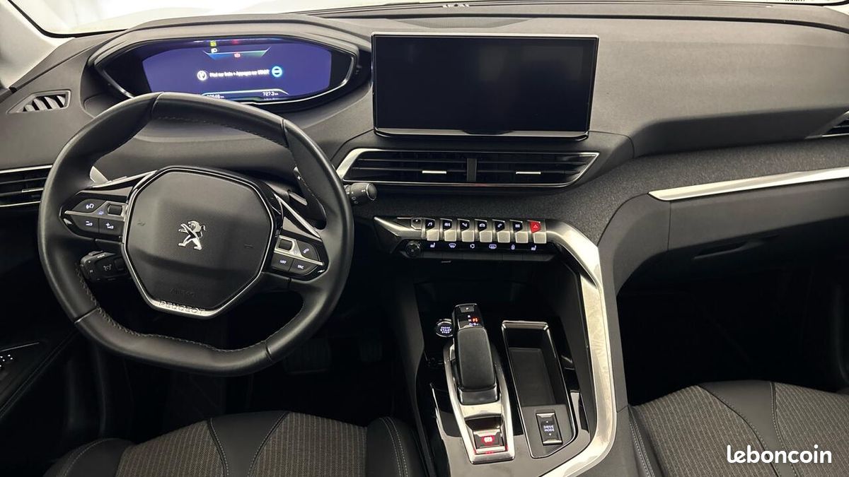 Peugeot 3008 1.6 HYBRID 225 E-EAT8 Allure Pack (image 11)