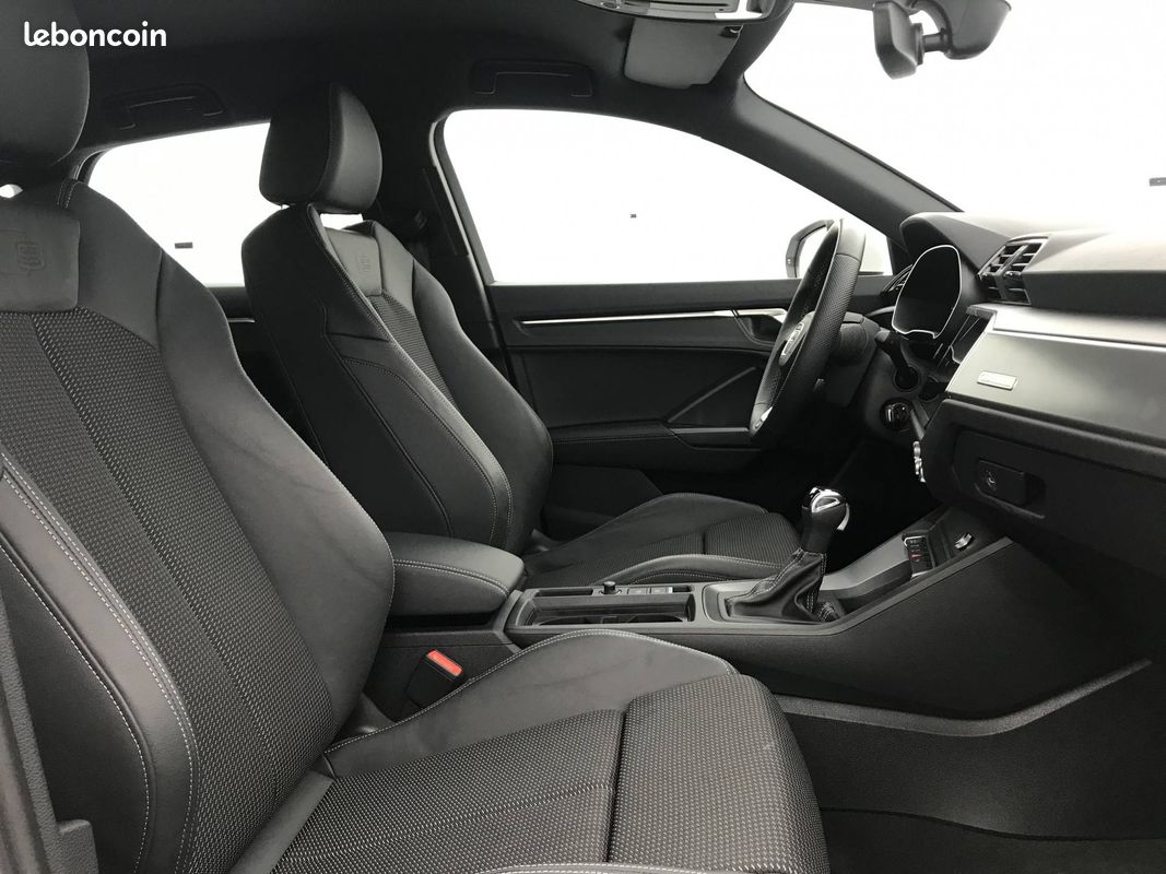 AUDI Q3 Sportback 35 TFSI 150 ch S tronic 7 S line (image 13)