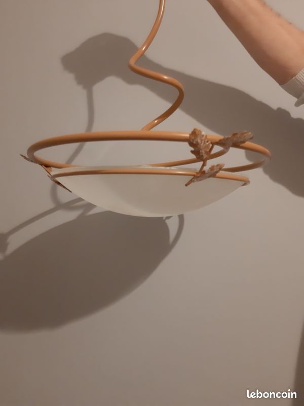 Lustre (image 1)