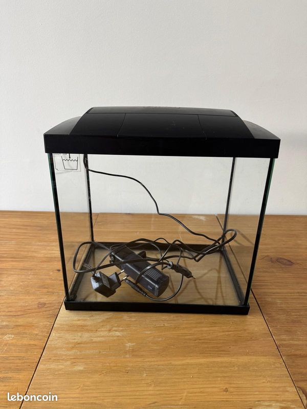 Aquarium (image 1)