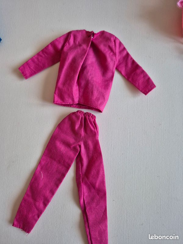 Lot vêtement vintage pour poupée Barbie (image 7)