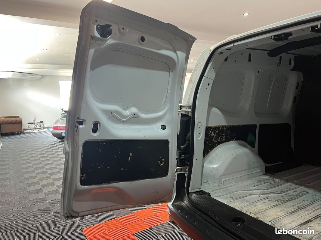 Renault kangoo tva récupérable +fourgon 1.5 bluedci 95 l1 grand-confort edc bva (image 27)
