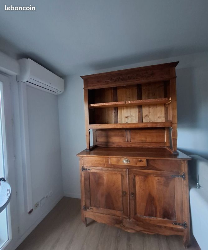 Très joli buffet /vaisselier en bois massif (image 8)