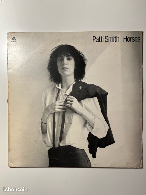 Patti Smith - Horses (image 1)