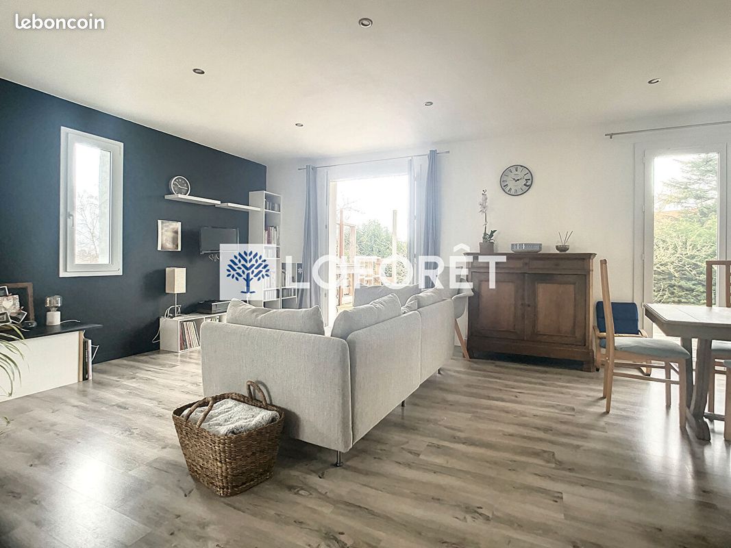 Maison 5 pièces 130 m² · à Bressuire · 130 m² · 883 €