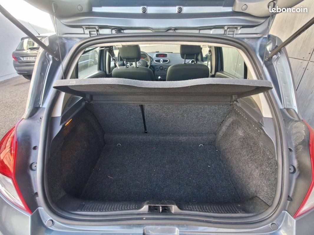 Renault Clio III 1.5 dCi 85ch Business Eco² 98g 5p Entretien à jour (image 21)