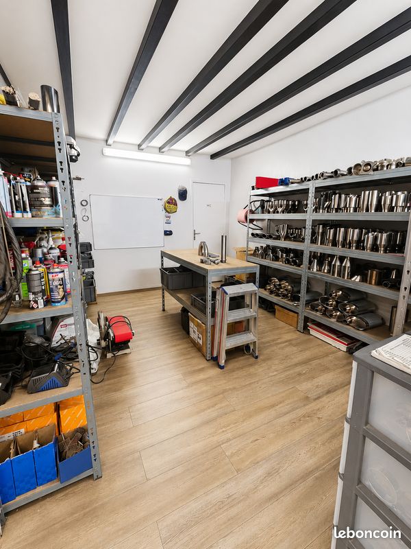 LOCAL 600 m2 / BUREAUX 200 m2 (image 11)