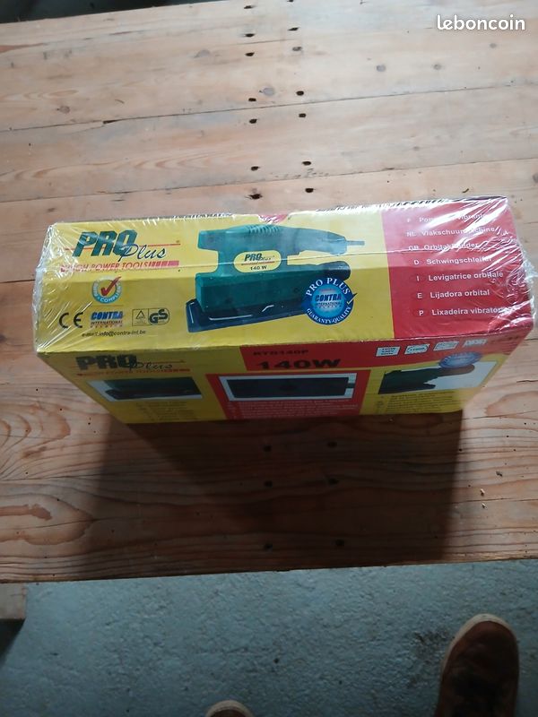 Vends ponceuse pro plus 140 w (image 1)