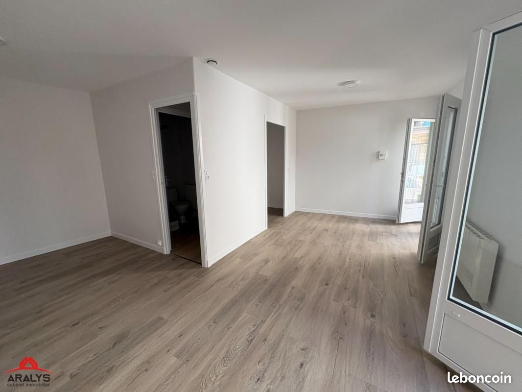 Appartement 1 pièce 30 m² · à Roanne · 30 m² · 350 €/mois